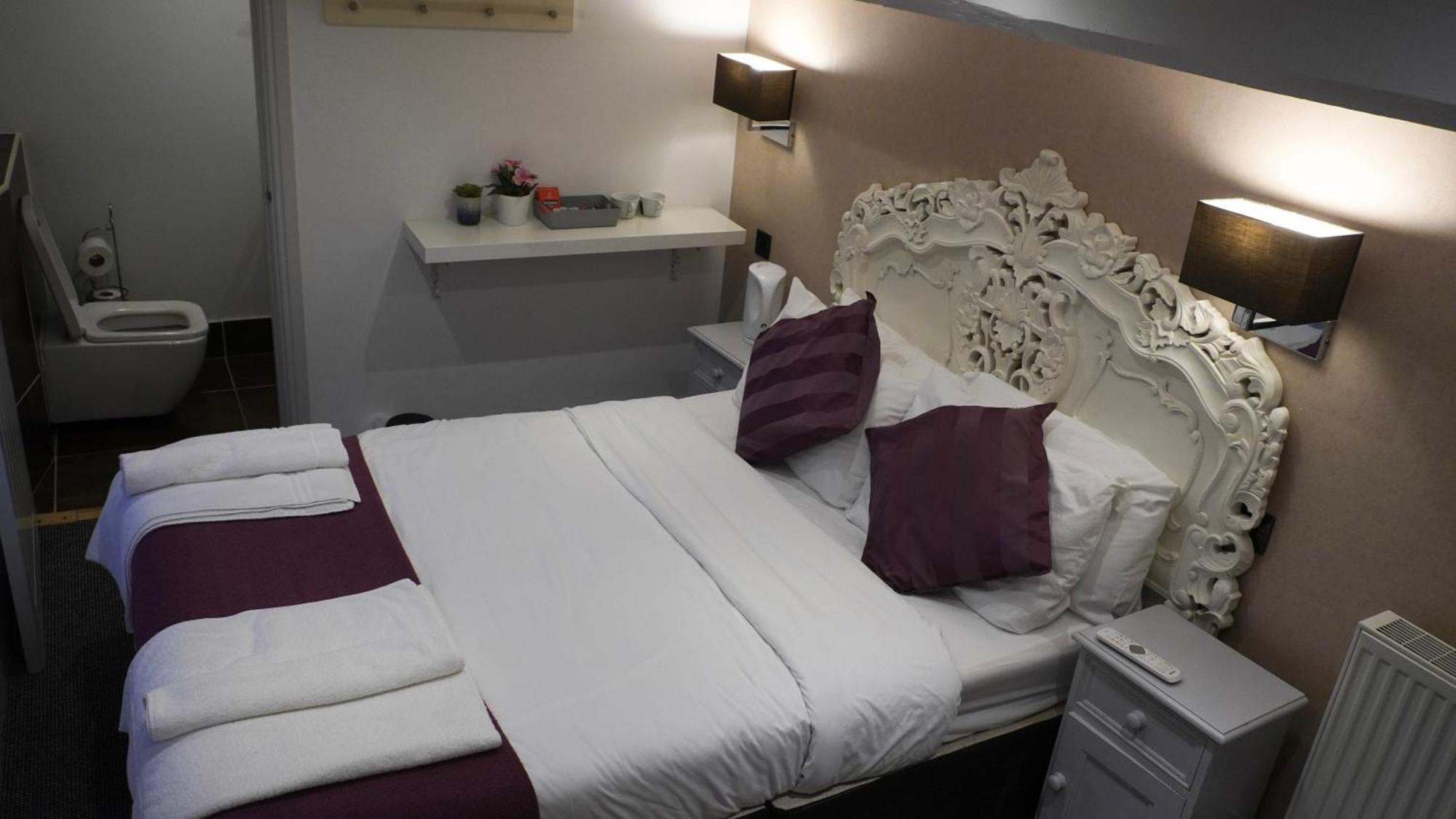 Hotel The Bell Shifnal Extérieur photo