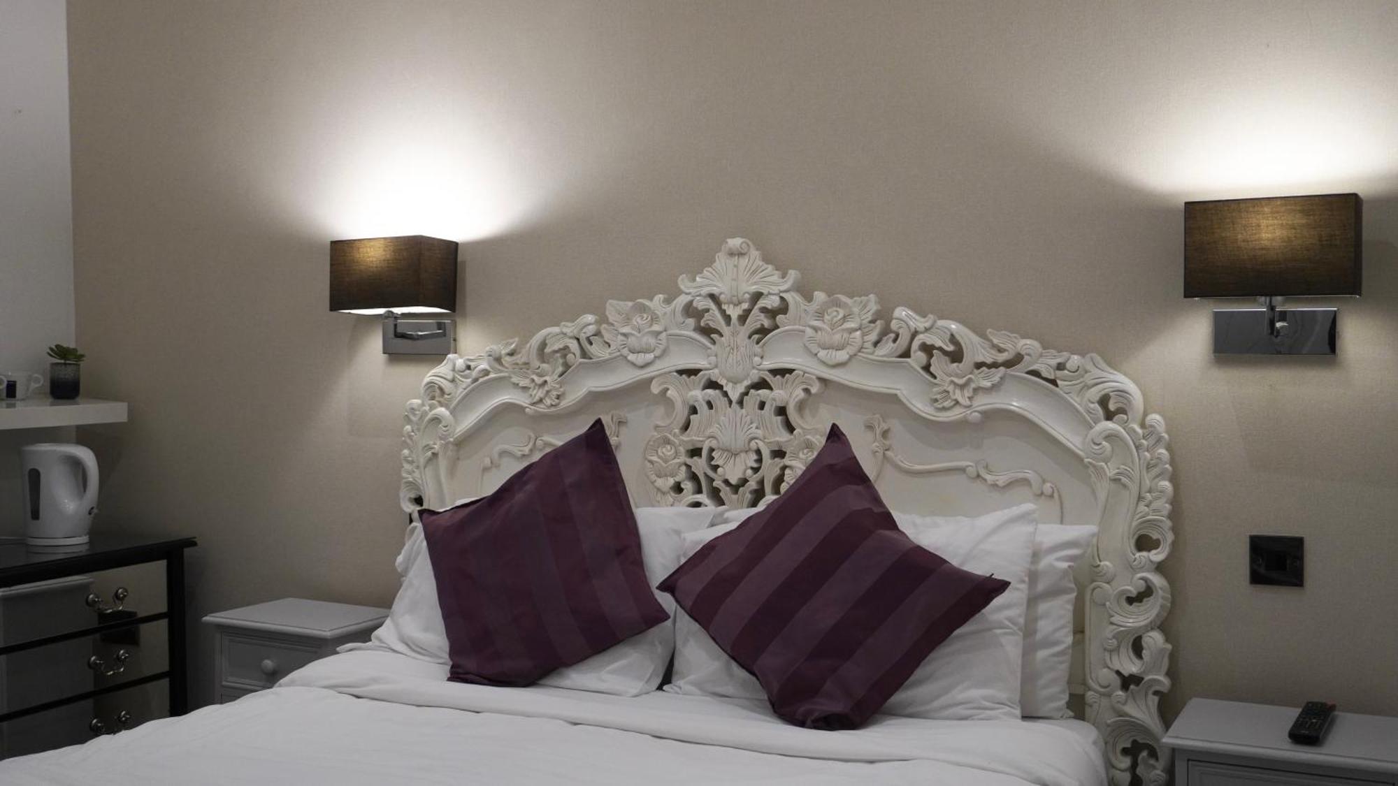 Hotel The Bell Shifnal Extérieur photo