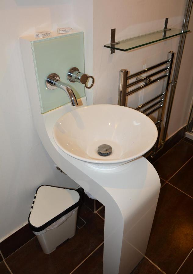 Hotel The Bell Shifnal Extérieur photo
